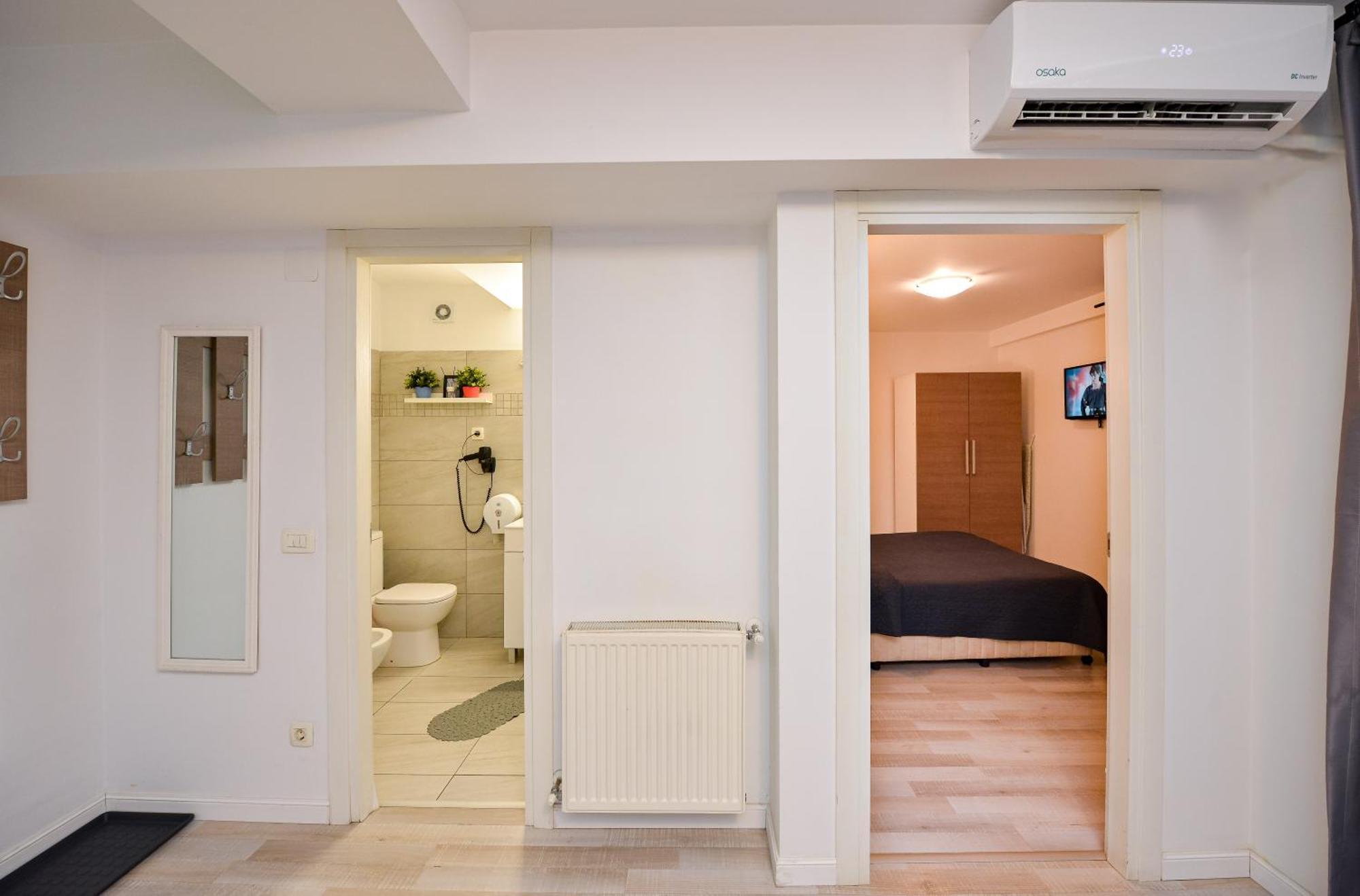 Ideal Accommodation Old Town Бухарест Экстерьер фото