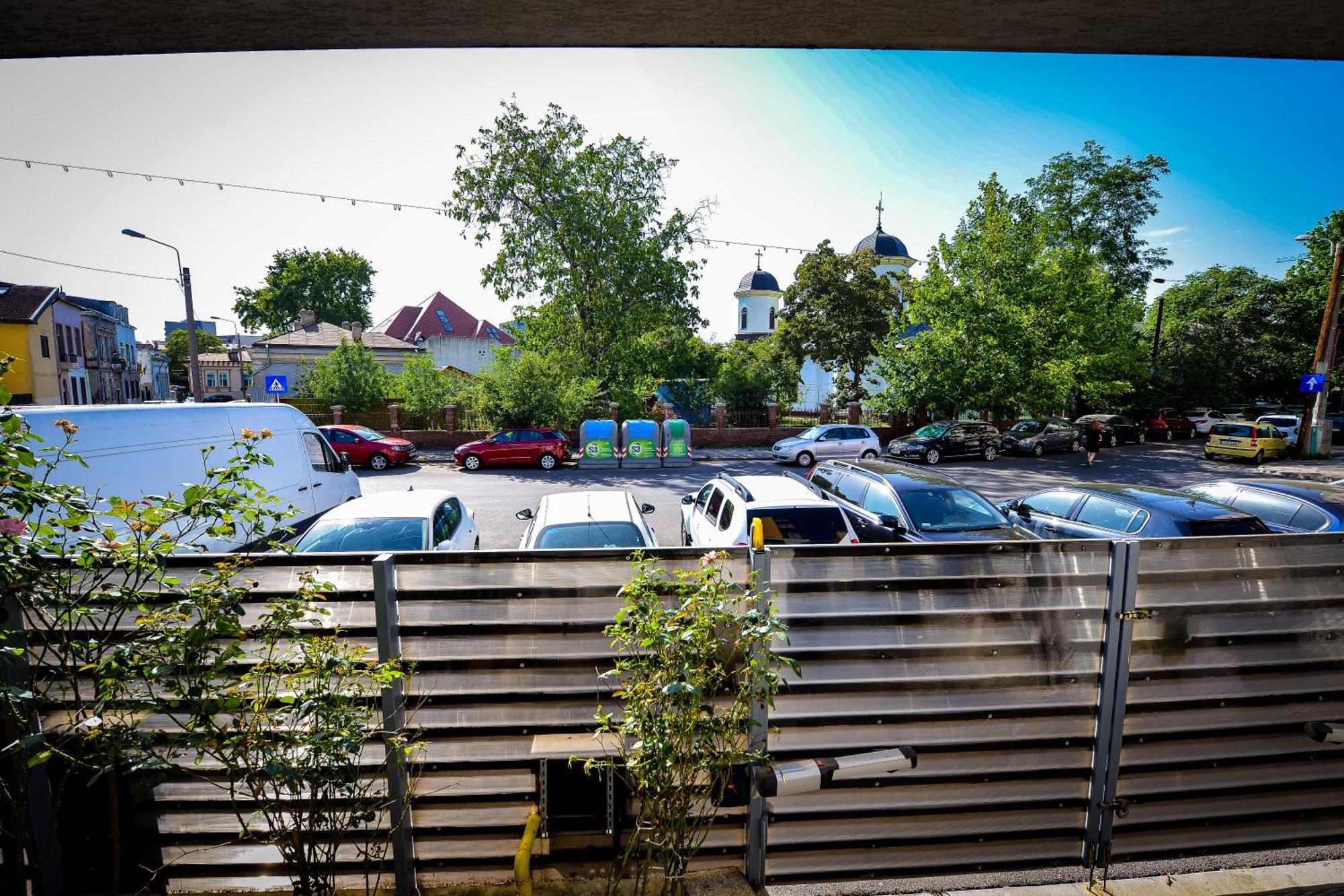 Ideal Accommodation Old Town Бухарест Экстерьер фото